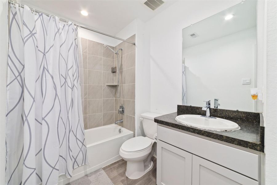 Furnished interior view inside a new home in Breckenridge Forest, Spring (Image 12). Furnished interior view inside a new home in Breckenridge Forest, Spring (Image 12).