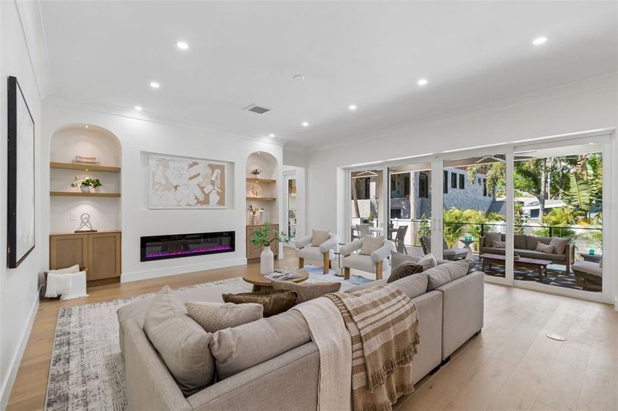 Furnished interior view inside a new home in , Tampa (Image 40).