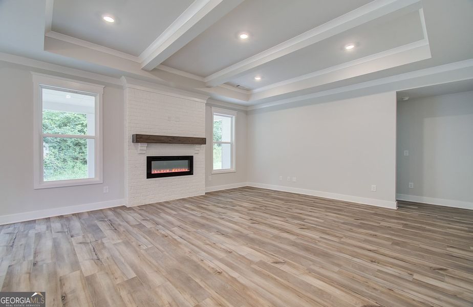 Spacious, unfurnished interior of a new home in Ponderosa Farms Reserve, Gainesville (Image 21).