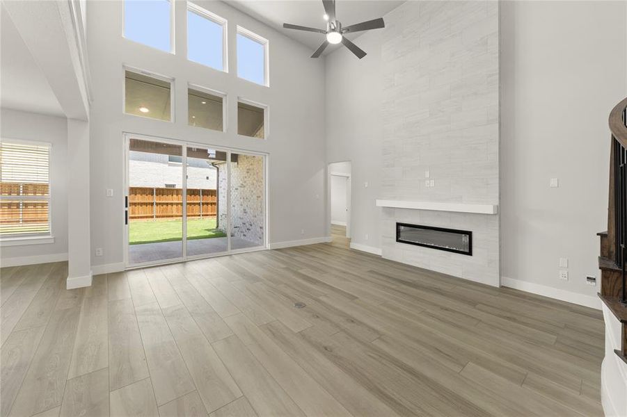 12. 540 Wickerdale - Family