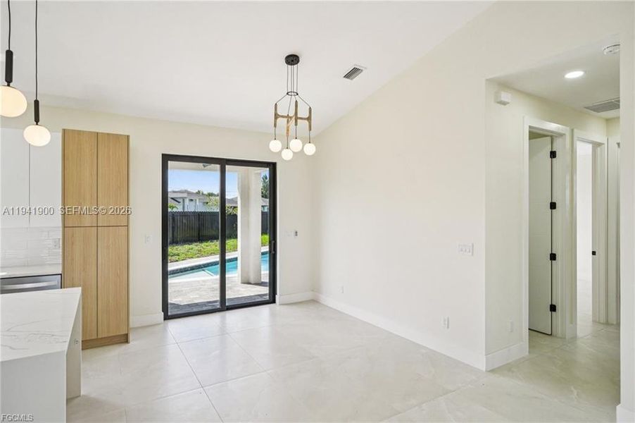Spacious, unfurnished interior of a new home in , Cape Coral (Image 18).