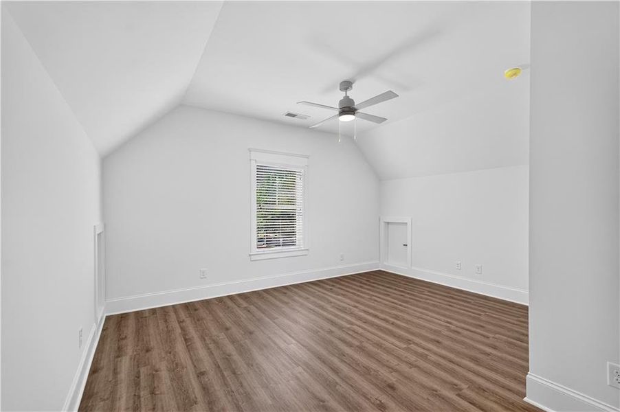 Spacious, unfurnished interior of a new home in , Marietta (Image 27).