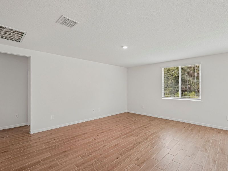 Spacious, unfurnished interior of a new home in Salt Meadows - Classic Series, Parrish (Image 13).