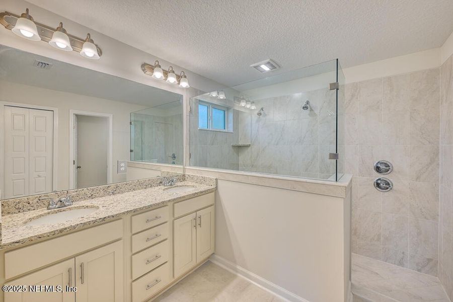 Furnished interior view inside a new home in , Jacksonville (Image 9).