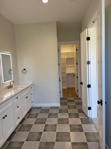 Furnished interior view inside a new home in , Fort Worth (Image 12).