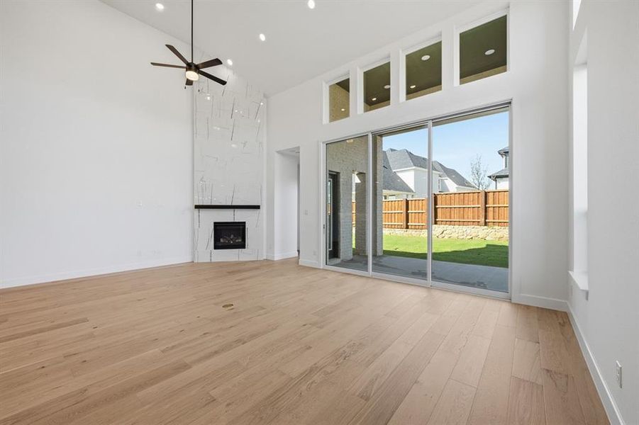 Family Room/Dining Room Family Room/Dining Room