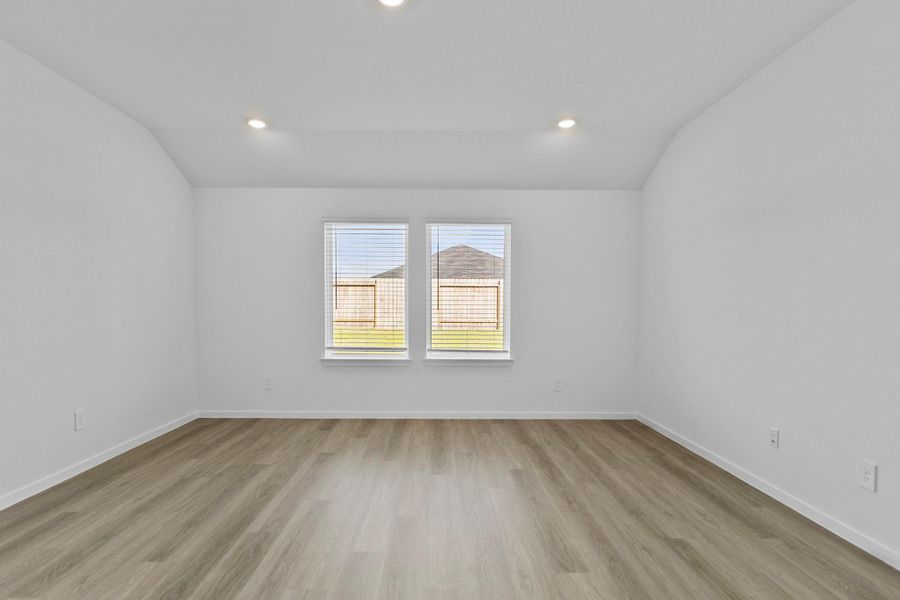 Spacious, unfurnished interior of a new home in , Splendora (Image 21).