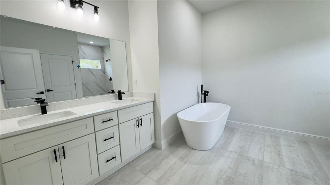 Furnished interior view inside a new home in , Citrus Springs (Image 5).