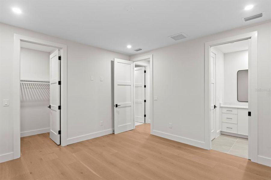 Spacious, unfurnished interior of a new home in , Tampa (Image 21). Spacious, unfurnished interior of a new home in , Tampa (Image 21).