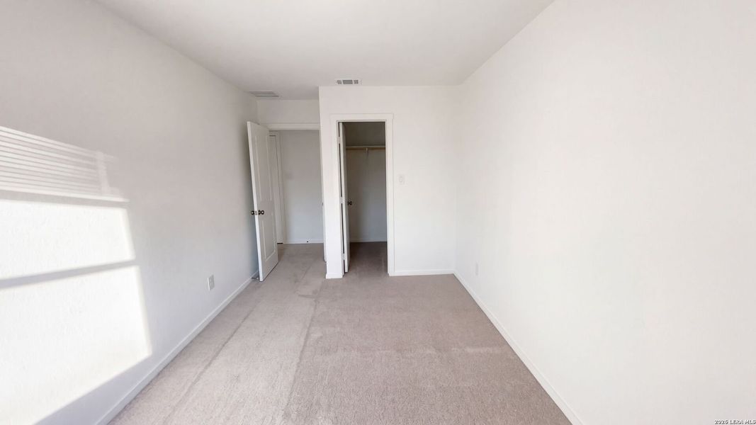 Spacious, unfurnished interior of a new home in Landon Ridge, San Antonio (Image 24).