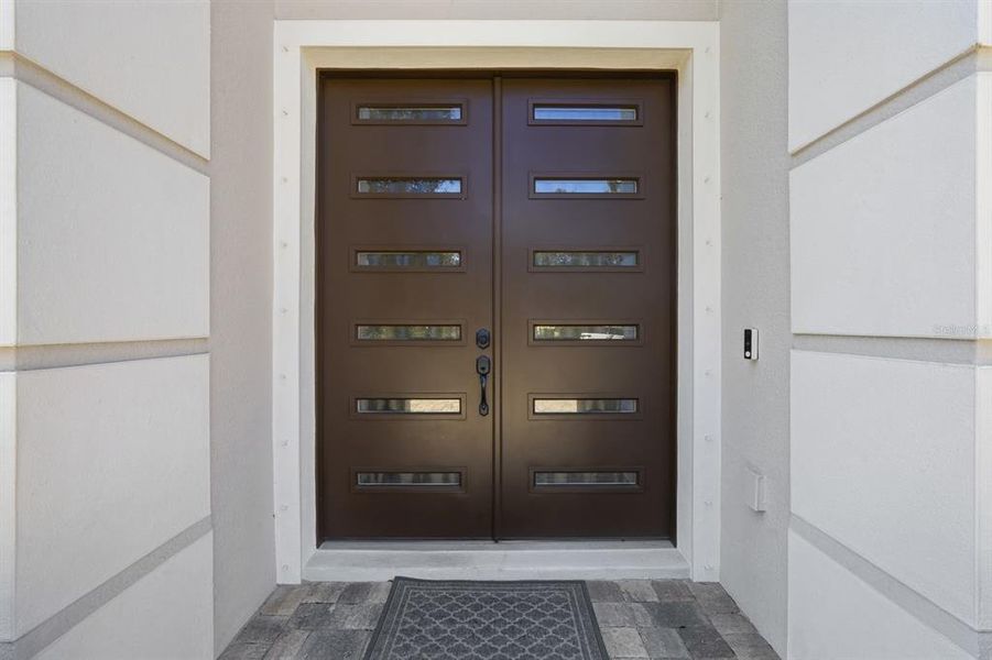 Exterior details and patio area of a home in , Palm Coast (Image 39).