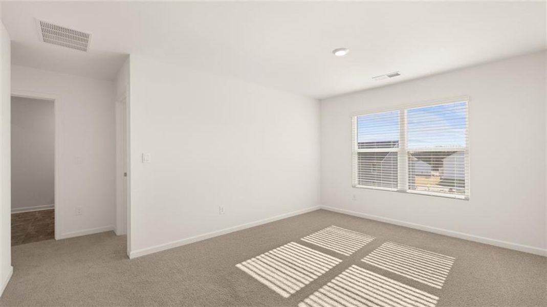 Spacious, unfurnished interior of a new home in Poplar Preserve, Newnan (Image 33).