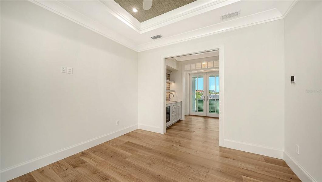 Spacious, unfurnished interior of a new home in , Longboat Key (Image 19). Spacious, unfurnished interior of a new home in , Longboat Key (Image 19).