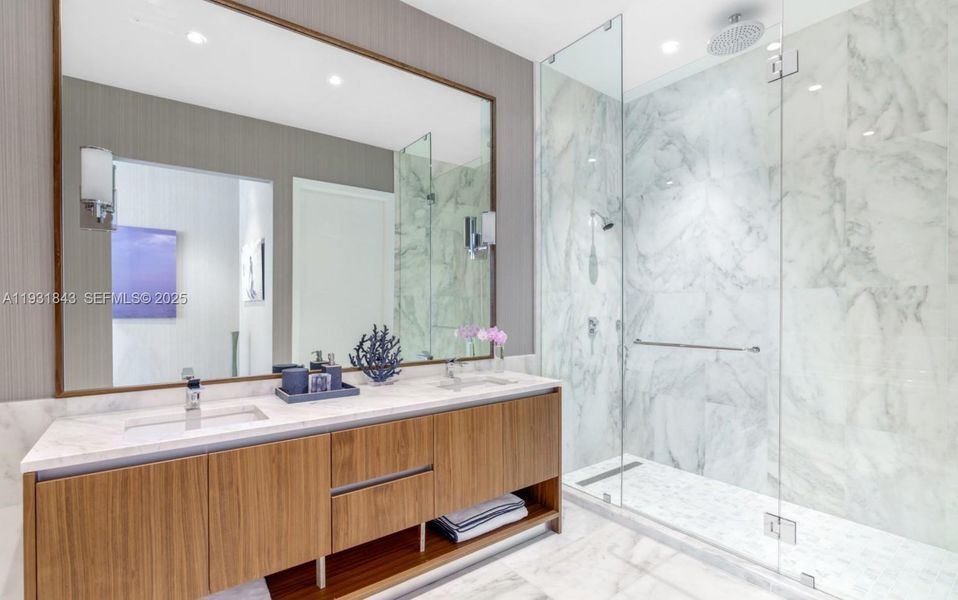 Furnished interior view inside a new home in Una Residences, Miami (Image 7). Furnished interior view inside a new home in Una Residences, Miami (Image 7).