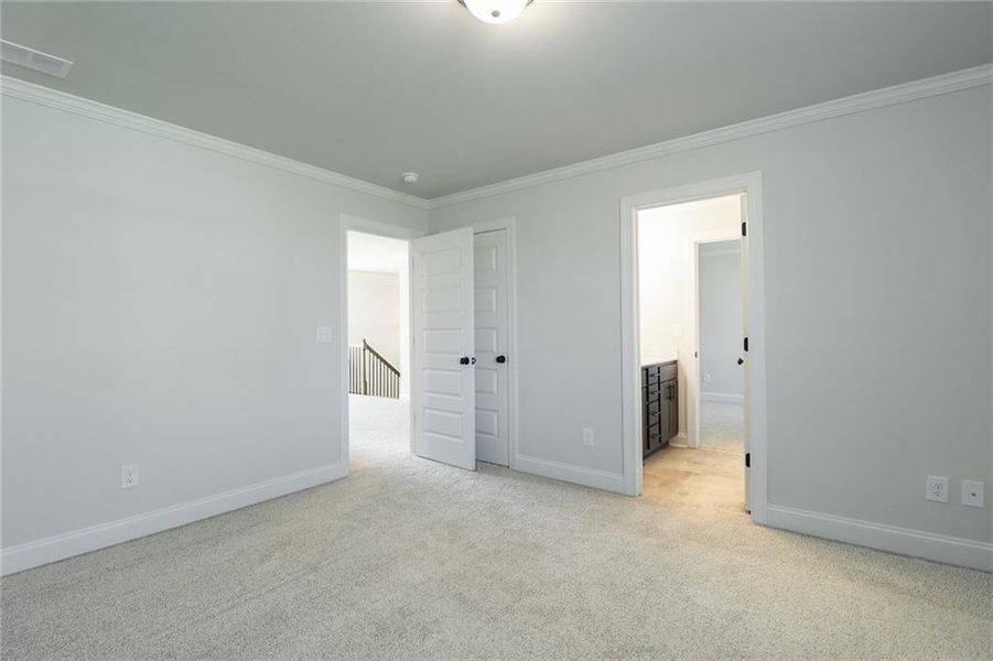 Spacious, unfurnished interior of a new home in Calgary Downs, Winder (Image 25).