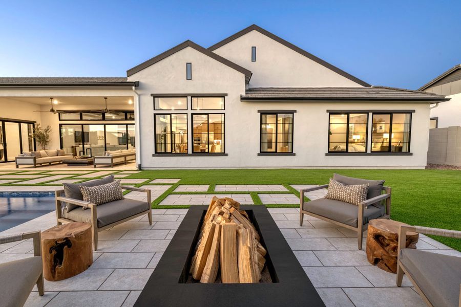 Representative exterior details of a home built from the Calida Plan 9002 by Tri Pointe Homes in Emberly, Gilbert (Image 25).