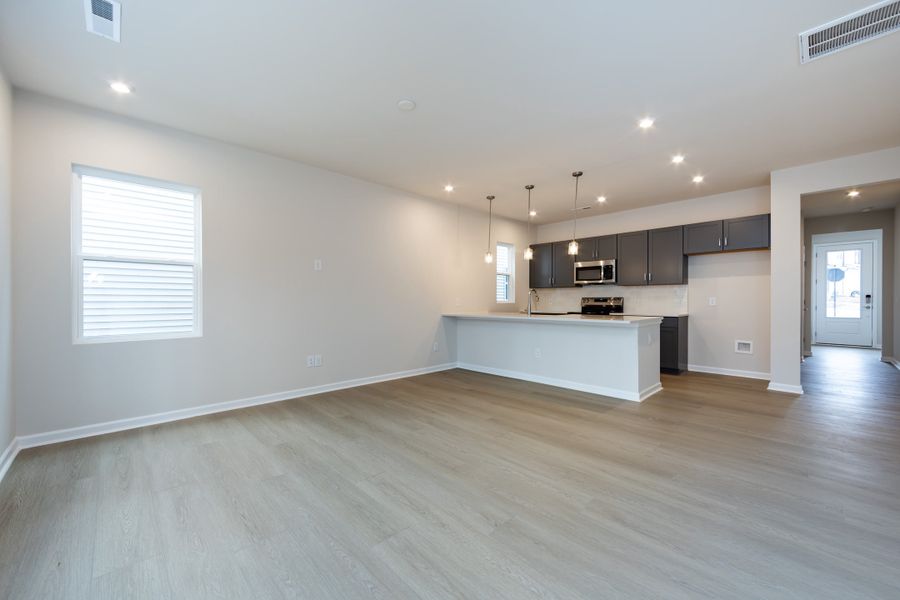 Spacious, unfurnished interior of a new home in Fifteen 15 Cannon, Charlotte (Image 38).