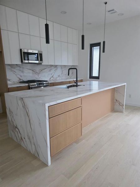 Furnished interior view inside a new home in , Houston (Image 16).
