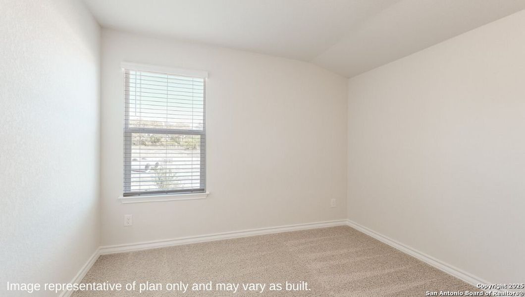 Spacious, unfurnished interior of a new home in Brookstone Creek, San Antonio (Image 10).