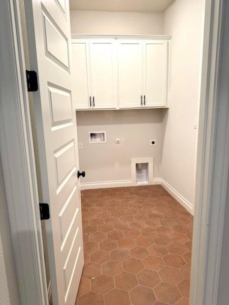 Furnished interior view inside a new home in Heritage, Dripping Springs (Image 13).