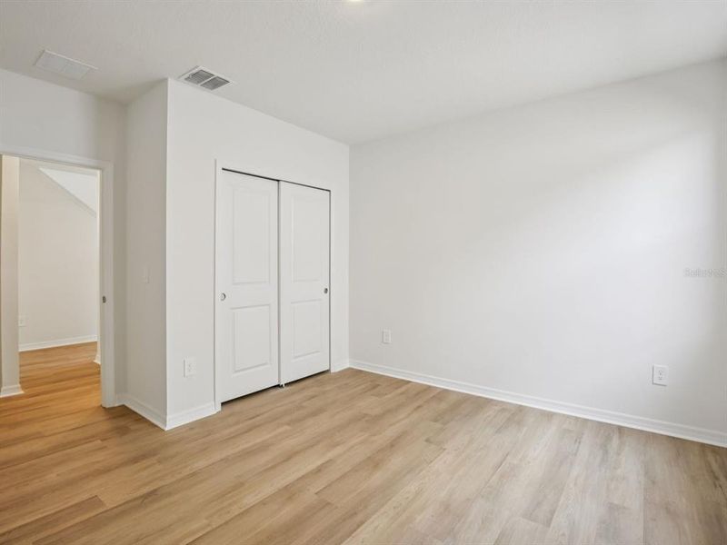 Spacious, unfurnished interior of a new home in Oakfield Trails - Premier Series, Parrish (Image 29).