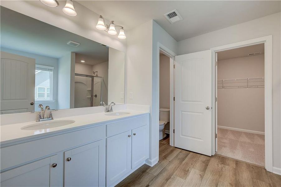 Furnished interior view inside a new home in Chapel Hill, Newnan (Image 8).