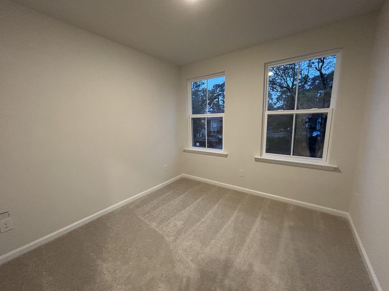 Spacious, unfurnished interior of a new home in , Summerville (Image 21).