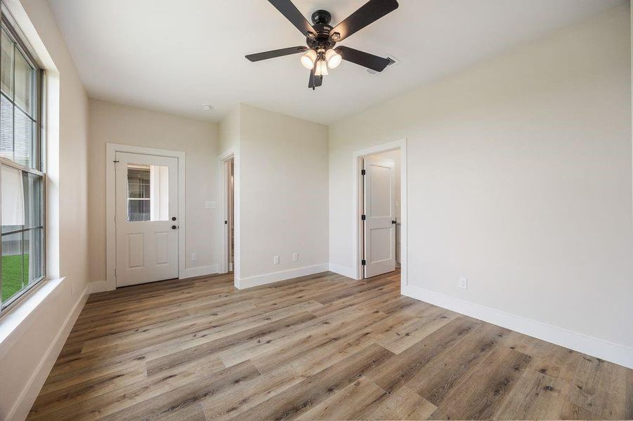 Spacious, unfurnished interior of a new home in , Decatur (Image 33).