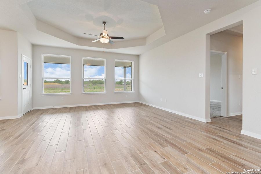 Spacious, unfurnished interior of a new home in Lonesome Dove, San Antonio (Image 21).