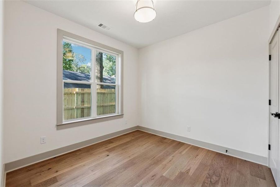 Spacious, unfurnished interior of a new home in , Marietta (Image 18).