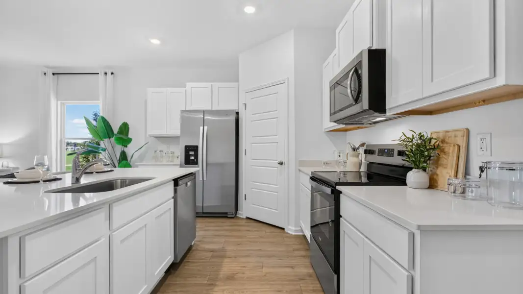 Furnished interior view inside a new home in Copes Landing, Jacksonville (Image 7).