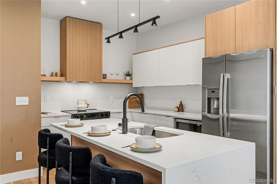 Image of a model home. Finishes, colors, and available options may differ from those shown.