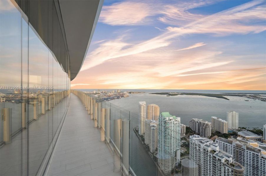 Condo located in Miami, FL showcasing its design and architecture (Image 3). Condo located in Miami, FL showcasing its design and architecture (Image 3).