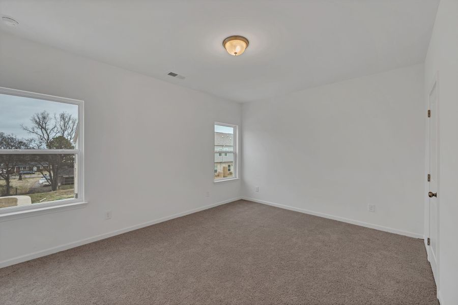 Spacious, unfurnished interior of a new home in Sweetbriar Place, Lebanon (Image 18). Spacious, unfurnished interior of a new home in Sweetbriar Place, Lebanon (Image 18).