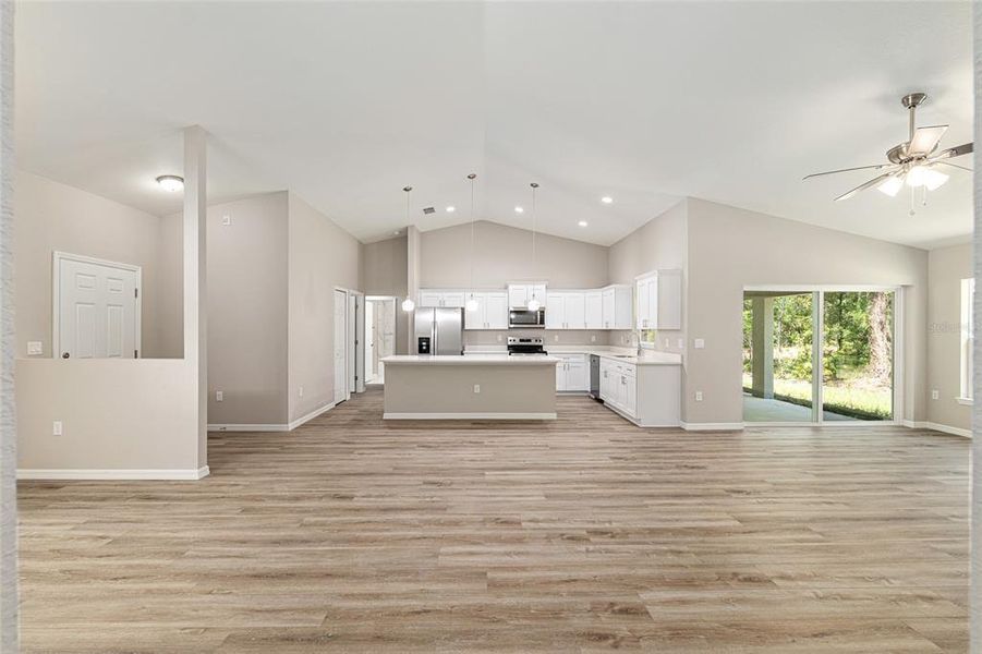 Spacious, unfurnished interior of a new home in , Dunnellon (Image 56).