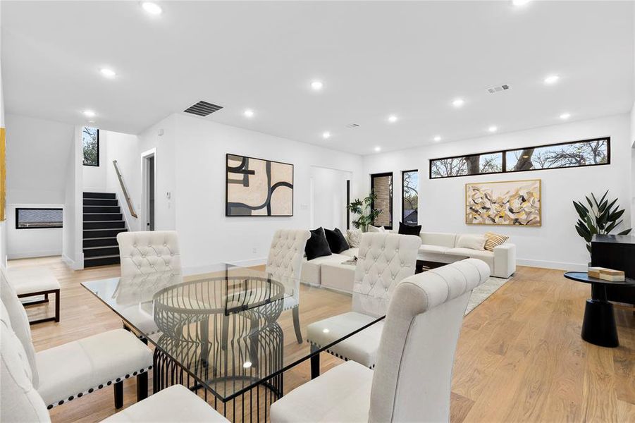 Furnished interior view inside a new home in , Dallas (Image 8).