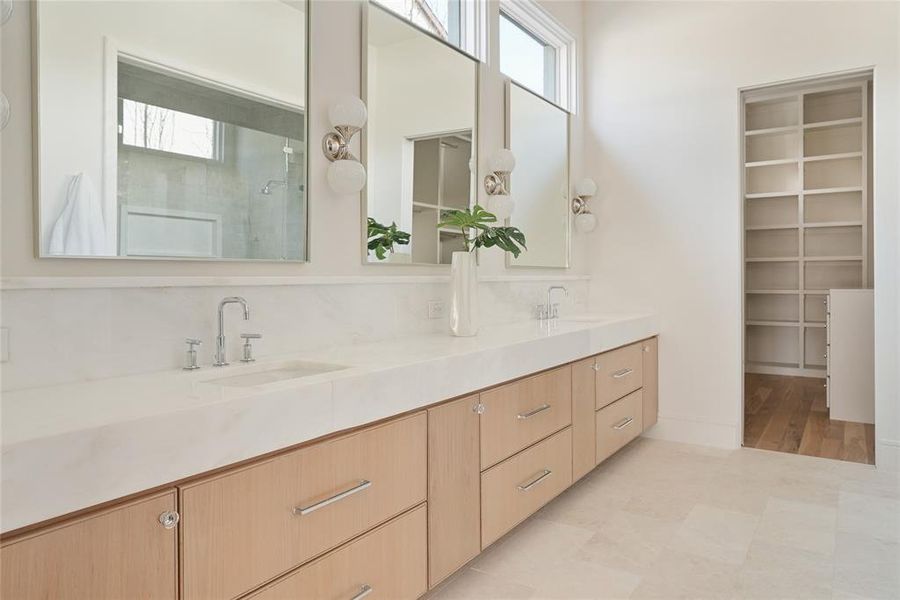 Furnished interior view inside a new home in , Dallas (Image 30). Furnished interior view inside a new home in , Dallas (Image 30).