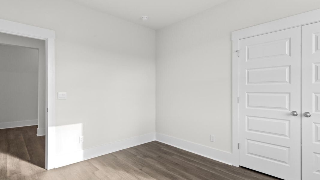 Spacious, unfurnished interior of a new home in Indigo Preserve, Leland (Image 28).