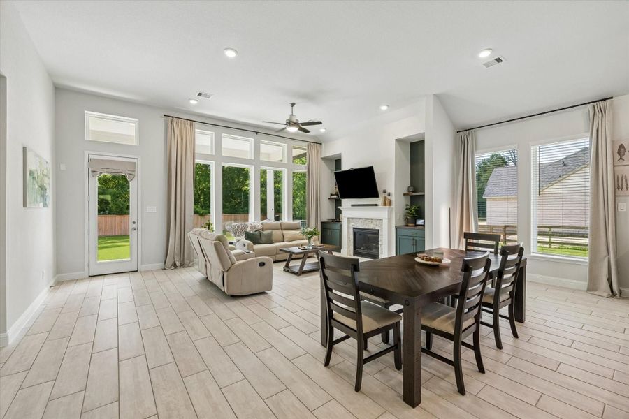 Fantastic open design offering plenty of space for hosting family and friends. Fantastic open design offering plenty of space for hosting family and friends.