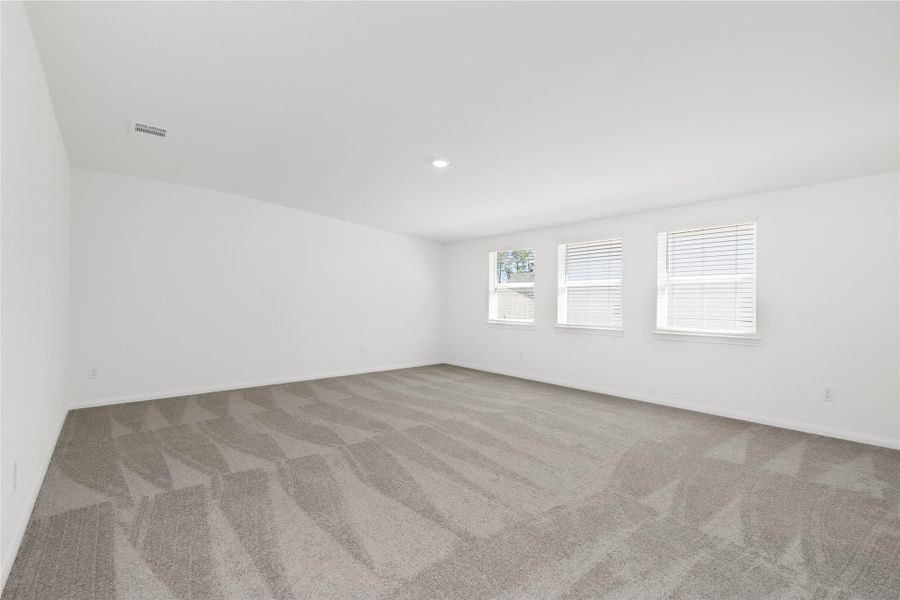 Spacious, unfurnished interior of a new home in Harmony Cove, Humble (Image 30).