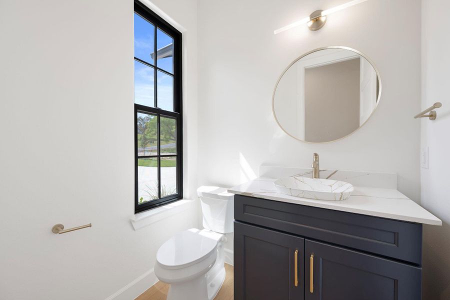 Furnished interior view inside a new home in , Horseshoe Bay (Image 5).