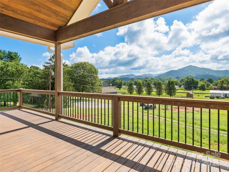 Exterior details and patio area of a home in , Waynesville (Image 4).