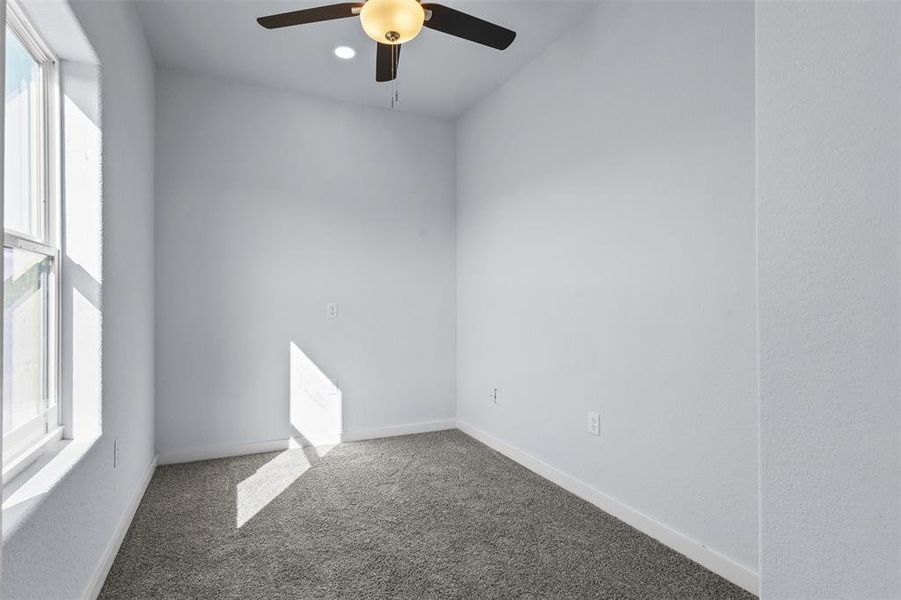 Spacious, unfurnished interior of a new home in , Granbury (Image 19).