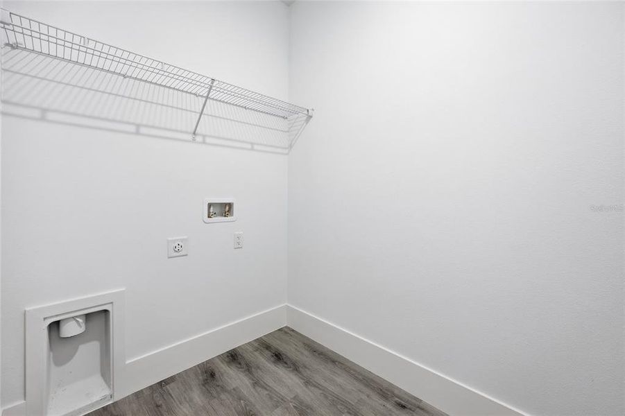 Spacious, unfurnished interior of a new home in , Citrus Springs (Image 26).
