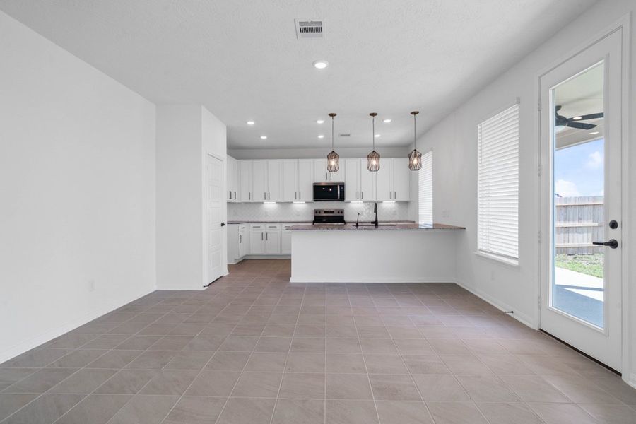 Spacious, unfurnished interior of a new home in Saddlebrook Preserve, Beasley (Image 19). Spacious, unfurnished interior of a new home in Saddlebrook Preserve, Beasley (Image 19).