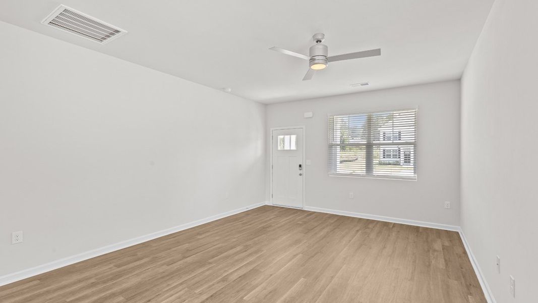 Spacious, unfurnished interior of a new home in Estates at Deer Hollow, Grovetown (Image 18). Spacious, unfurnished interior of a new home in Estates at Deer Hollow, Grovetown (Image 18).