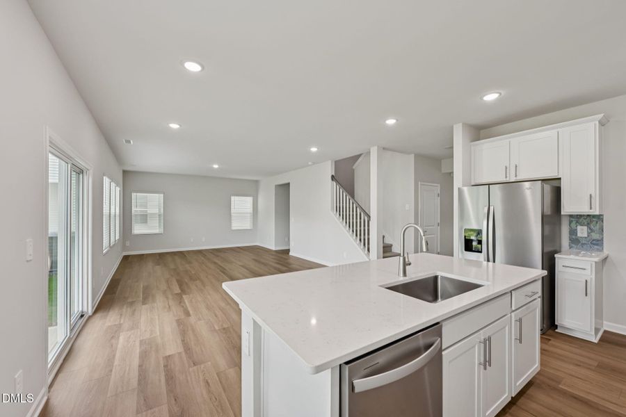 11-web-or-mls-Raleigh - Oak Manor - 744