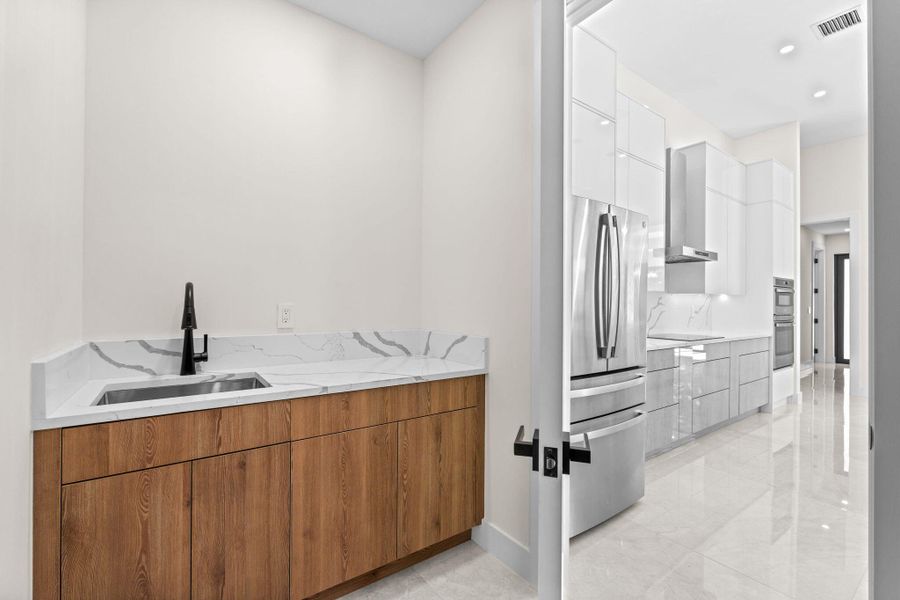 23-web-or-mls-A7405155