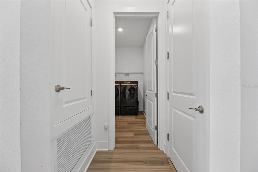 Spacious, unfurnished interior of a new home in Robin's Cove at Epperson, Wesley Chapel (Image 22).