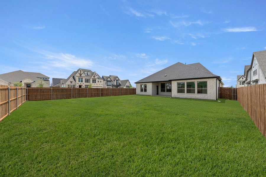 Representative exterior details of a home built from the Houston by Kindred Homes in Dominion Park, Waxahachie (Image 4).
